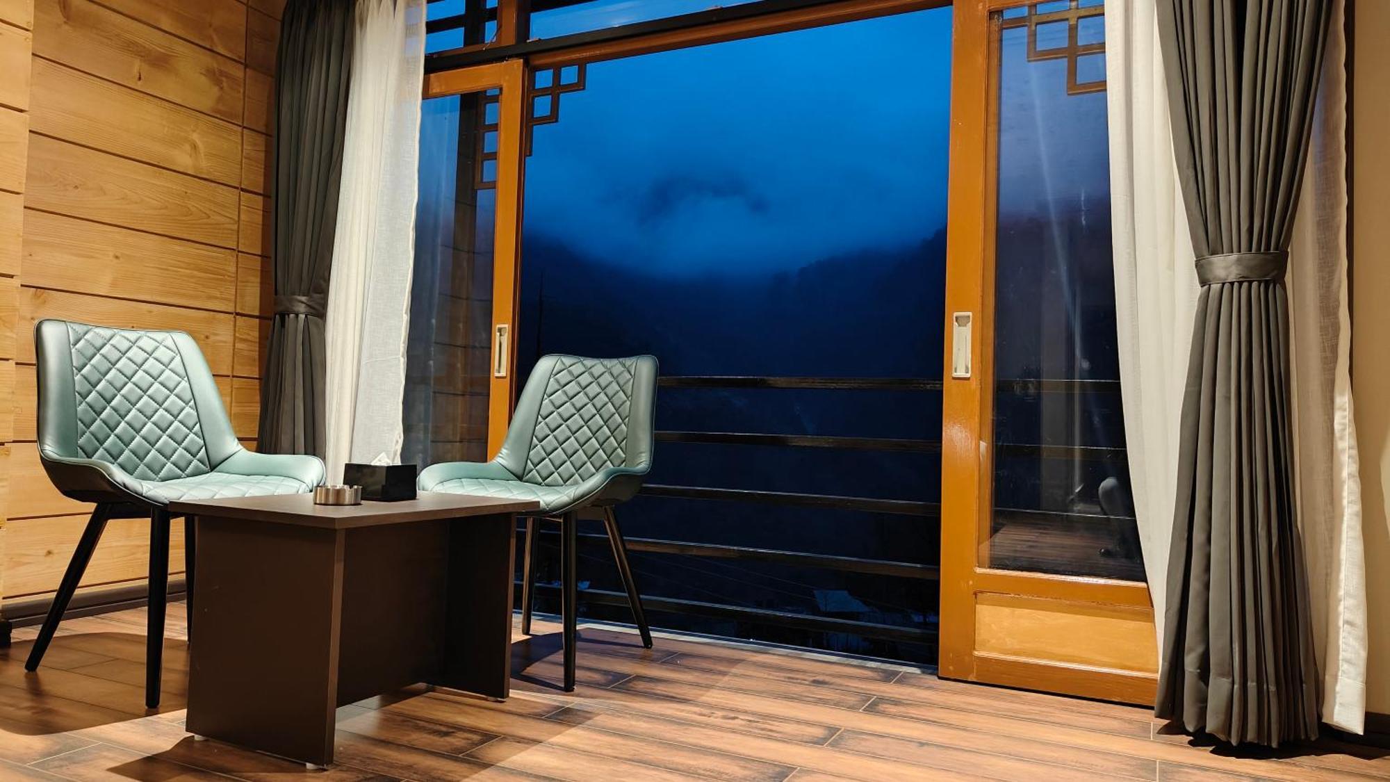 Mount Bayul Shangri-La Resort لاتشونغ المظهر الخارجي الصورة